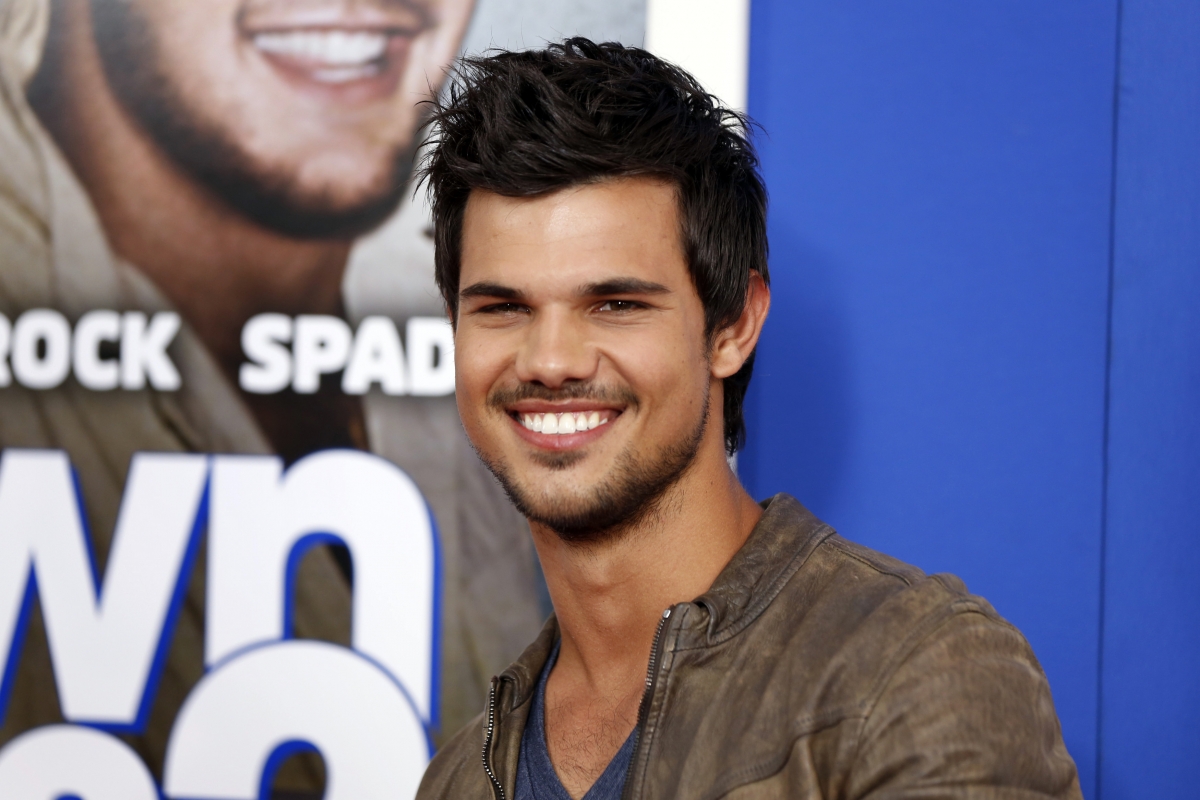 Taylor Lautner Claps Back At Fans Saying He 'Looks Awful' & 'Isn't Aging  Well' - IMDb