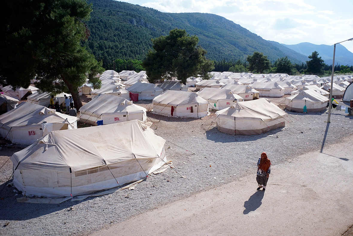 Greece: Daily life inside Malakasa refugee camp