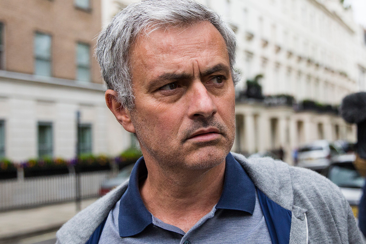 Manchester United confirm Jose Mourinho as new manager on ...