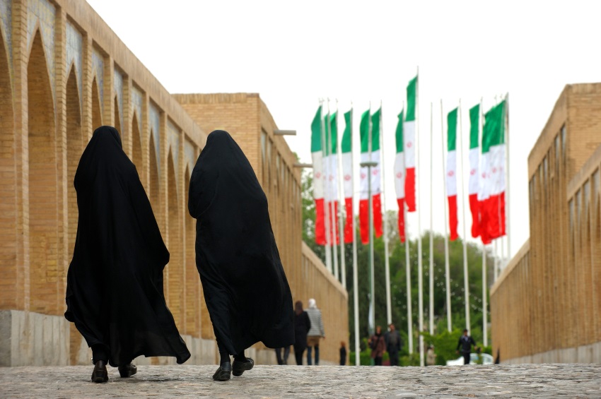 Iran will no longer arrest women not wearing headscarves