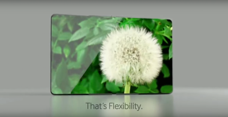 Samung Galaxy X flexible phone concept