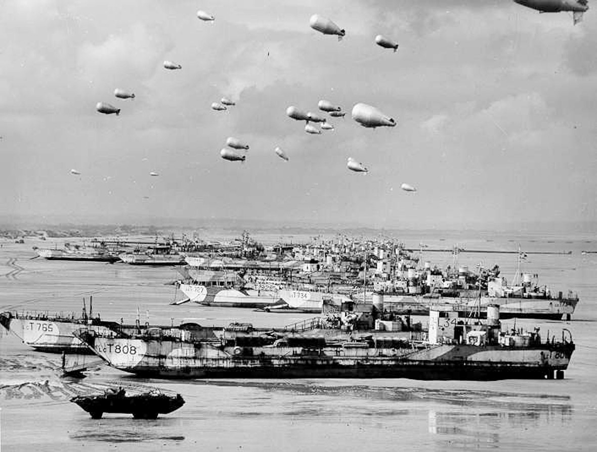 D Day 6 June 1944 Photos Of Allied Troops Storming Normandy And