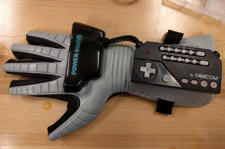 Nintendo Power Glove hacked