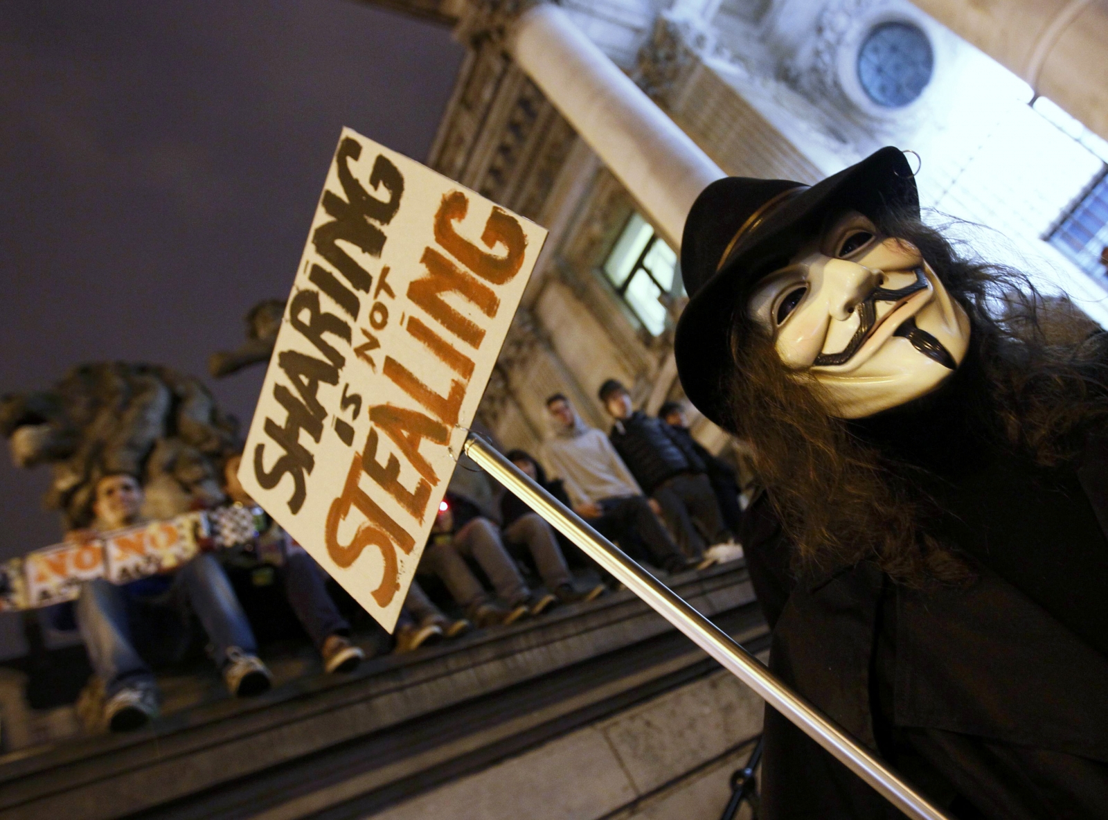 Anonymous targets the Bilderberg Group as OpIcarus ...

