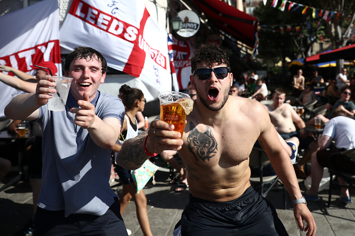 England fans in France