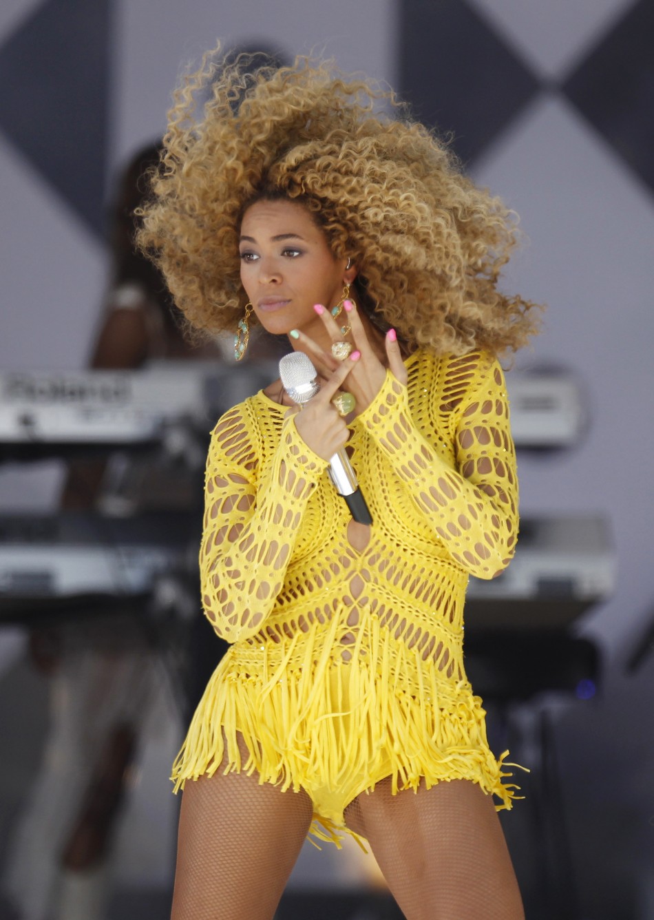 Beyonce yellow