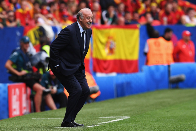 Vicente del Bosque barks instructions Vicente del Bosque barks instructions