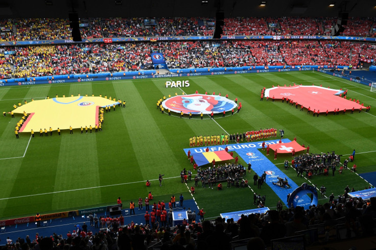 The pre-match scene in Paris