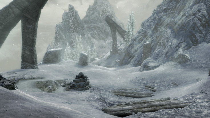 Skyrim Special Edition mountain snow