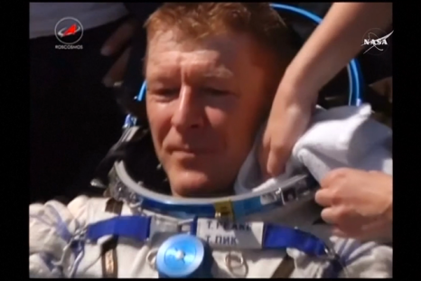 Tim Peake: Capsule carrying space station crew lands in Kazakhstan