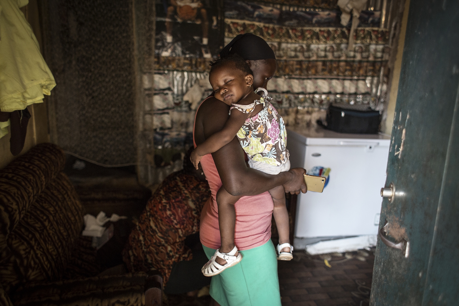 Sierra Leone Ebola Crisis Sparks Teen Pregnancy Surge As Girls Face Sexual Exploitation