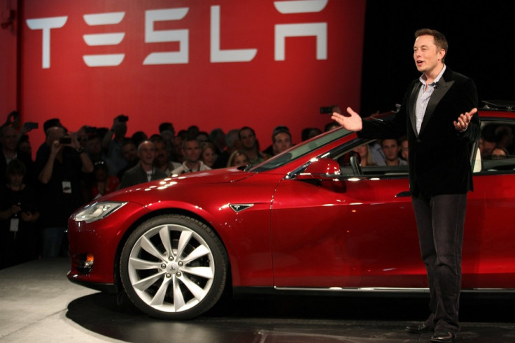 Tesla Motors offers to buy American solar company SolarCity in a $2.8bn deal
