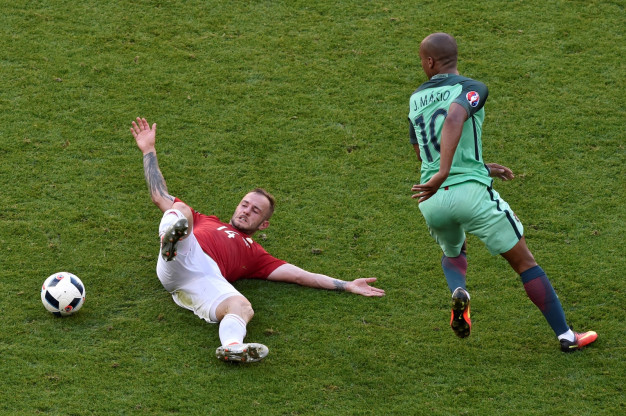 Mario wins the ball for Portugal Mario wins the ball for Portugal