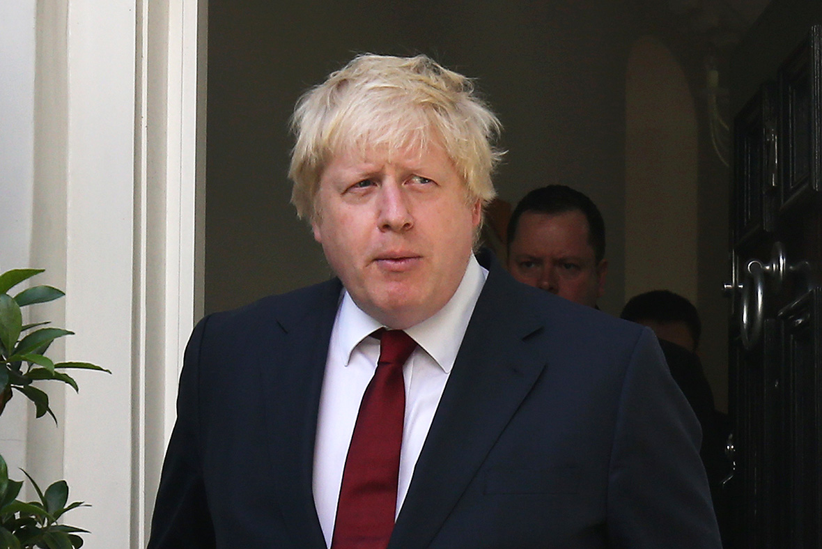 Brexit: Boris Johnson booed by angry mob outside home after UK votes to leave EU