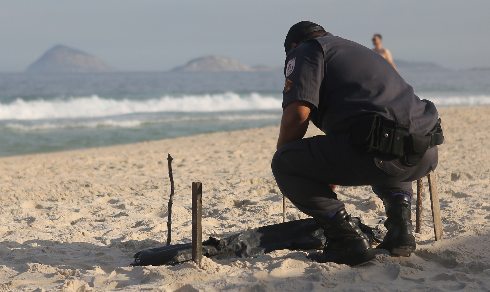 Mutilated body parts found on Rio shore next to beach volleyball site1600 x 956