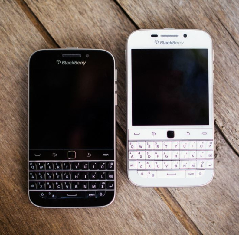 BlackBerry to halt production of Classic smartphone