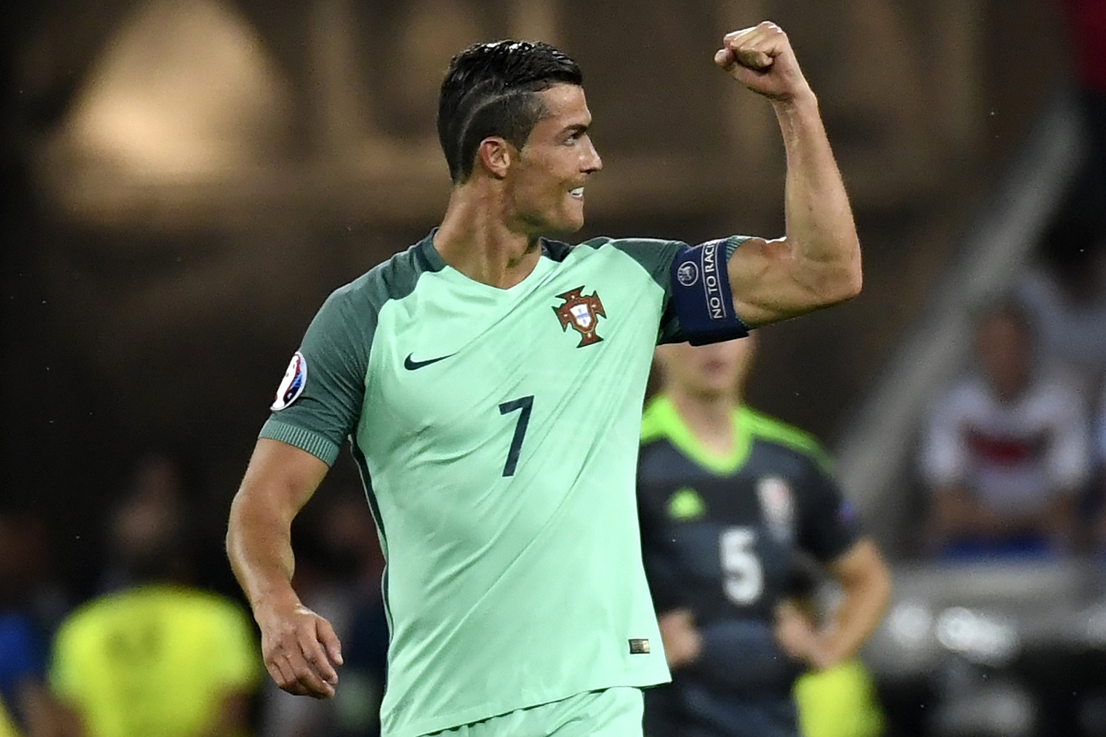 Ronaldo pumps his fist Ronaldo pumps his fist