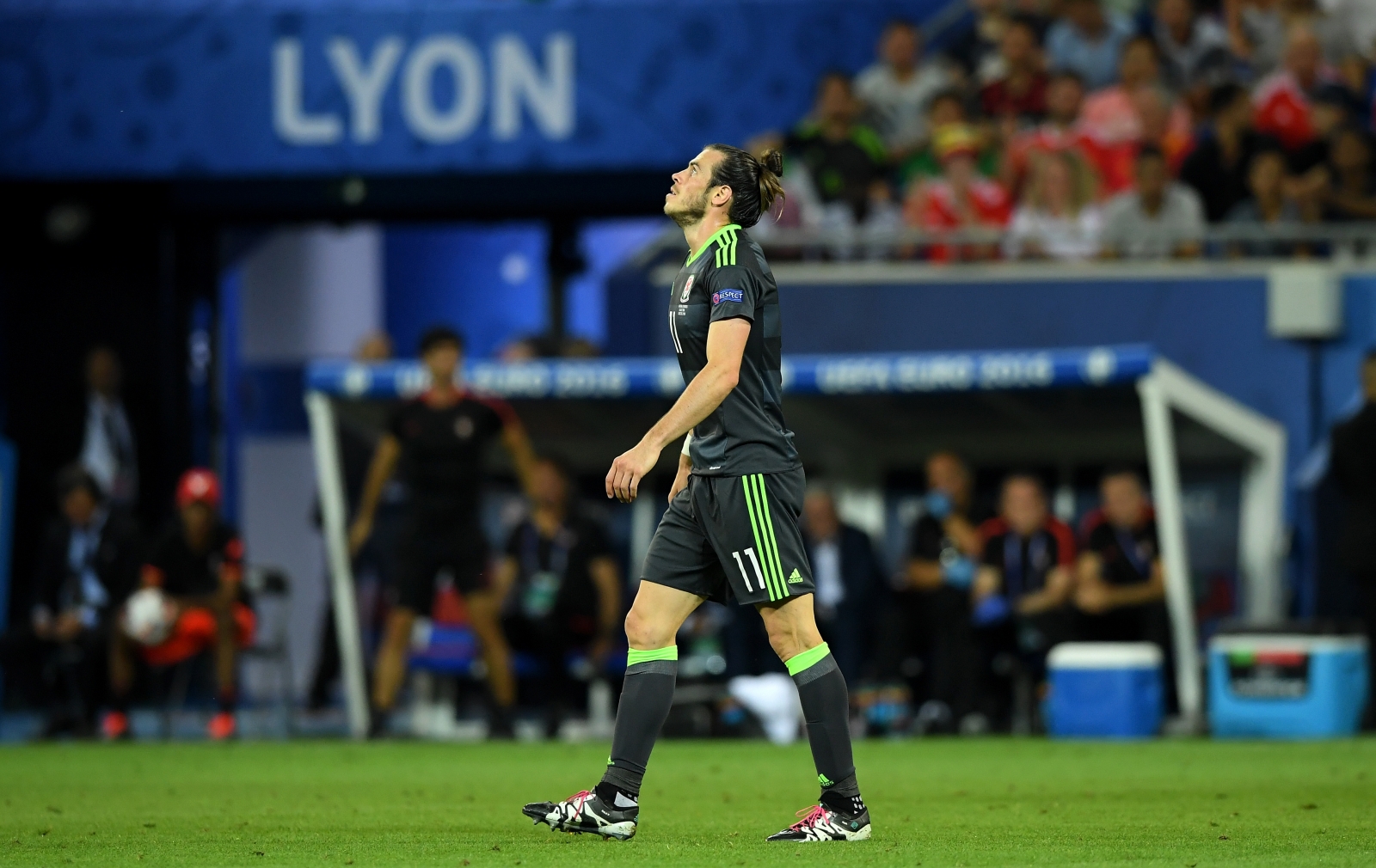 Gareth Bale goes close for Wales Gareth Bale goes close for Wales
