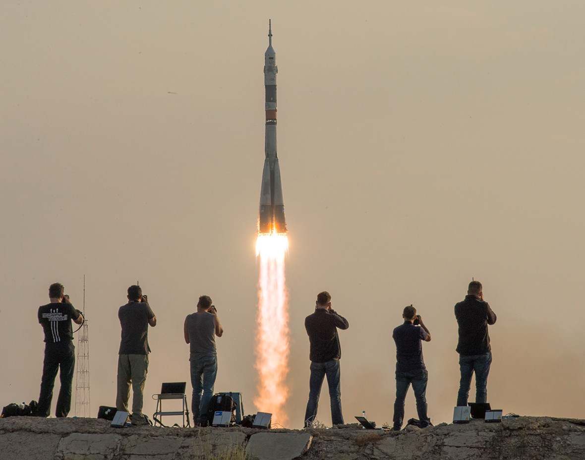 Soyuz MS-01 Spacecraft Carrying 3 Expedition 48-49 Crew Members ...