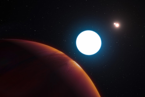 giant planet three stars