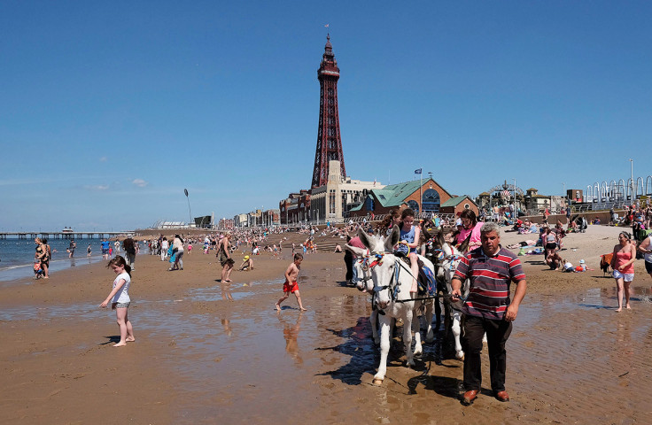Blackpool beach hot weather