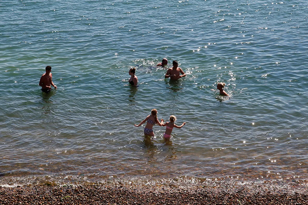Britons urged to use water wisely as UK faces drought alert - Vimarsana News