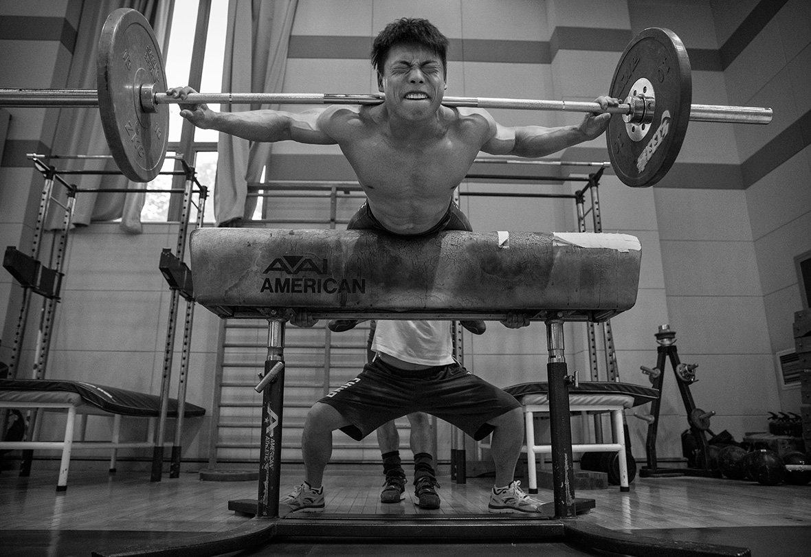 chinese-weightlifters-prepare-for-rio-2016-olympics