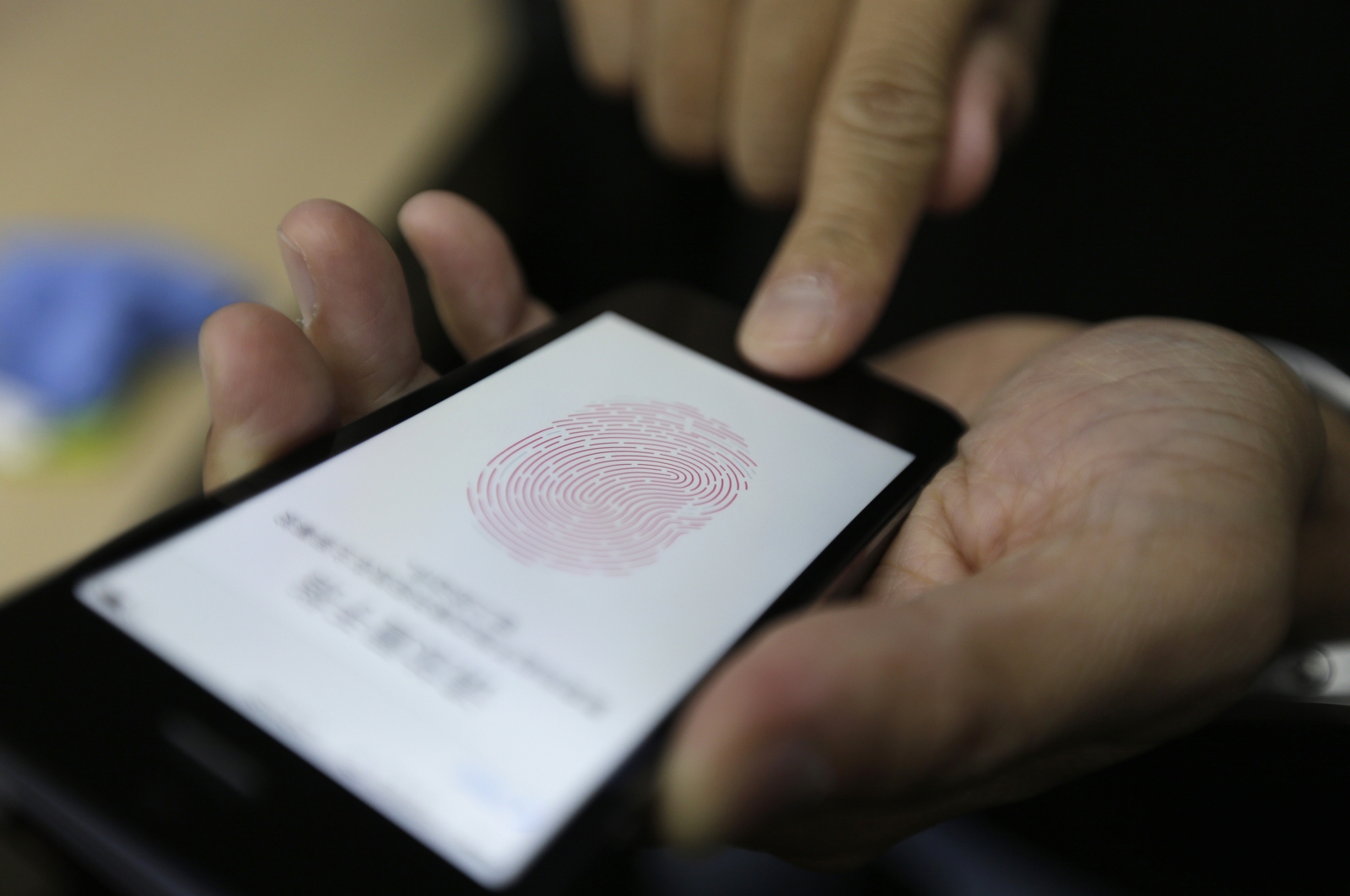 Fingerprint recognition phone