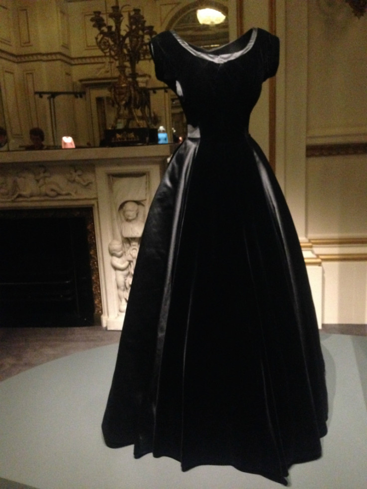 fashioning a reign exhibition