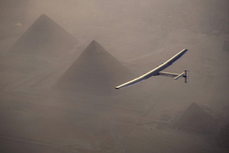 solar impulse 2 flight pyramids egypt
