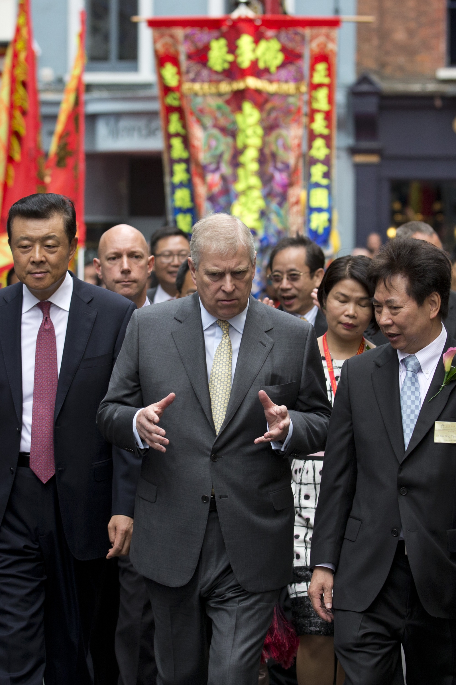 Prince Andrew Opens Traditional New Gate In London's Busy China Town ...