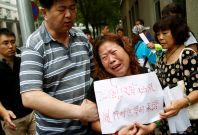 MH370 relatives protest