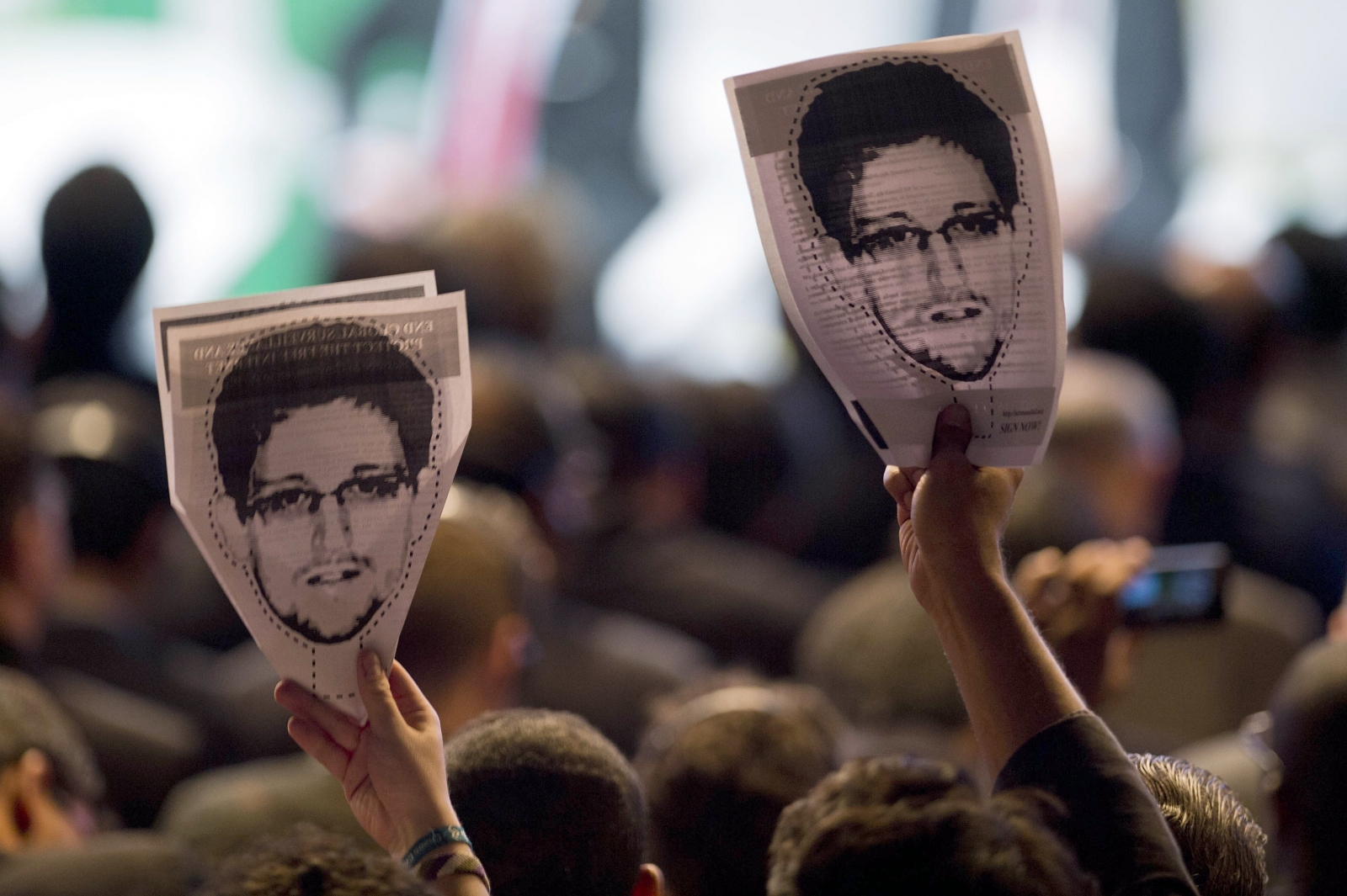 Edward Snowden Dead? Cryptic 64-digit Tweet Dismissed By Friend