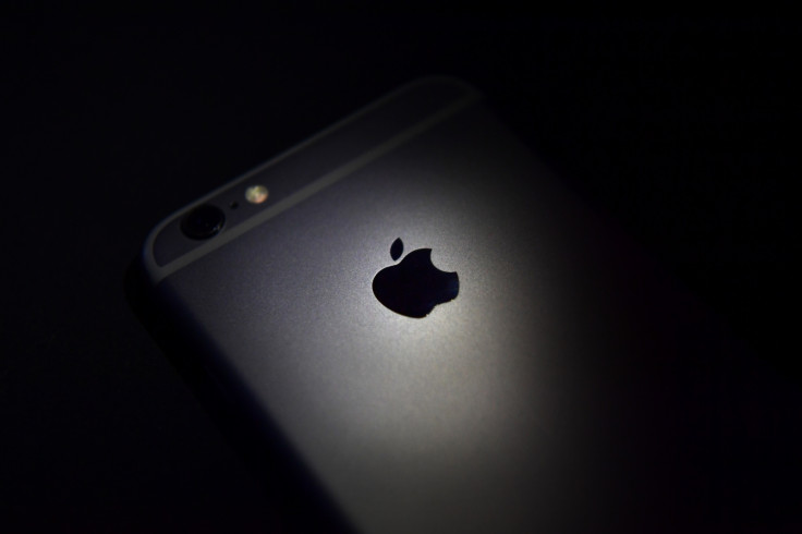 Russia investigating iPhone price-fixing case