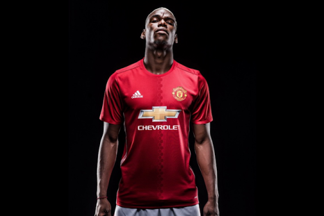 Paul Pogba completes £89m world record signing to return to Manchester United