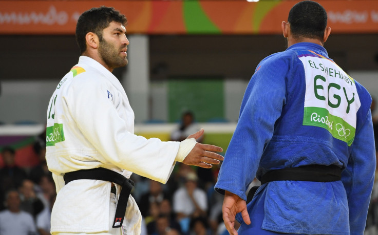 Judo handshake snub