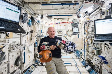 Expedition 48 Commander Jeff Williams in space