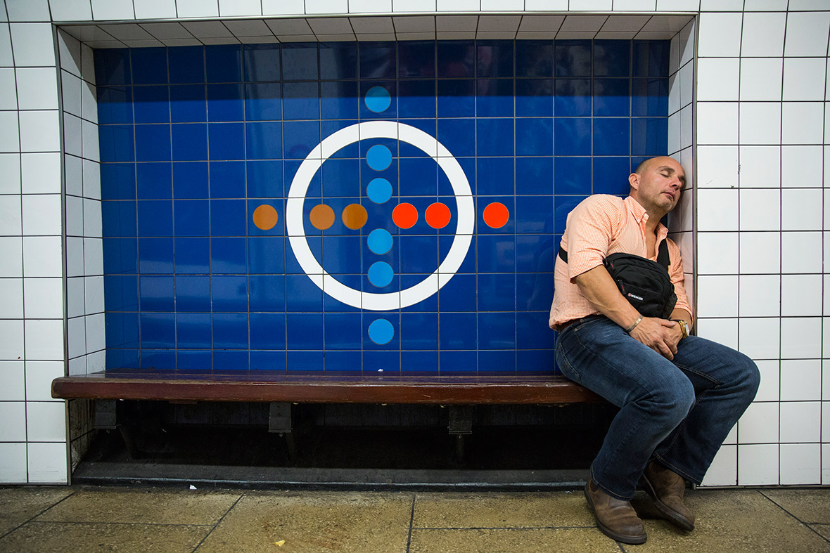 Night tube Photos of the first weekend of London