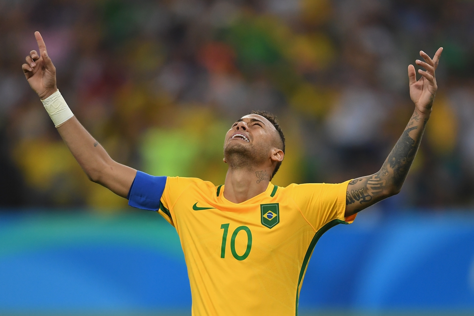 Neymar scores hat-trick to surpass Ronaldo's goal tally