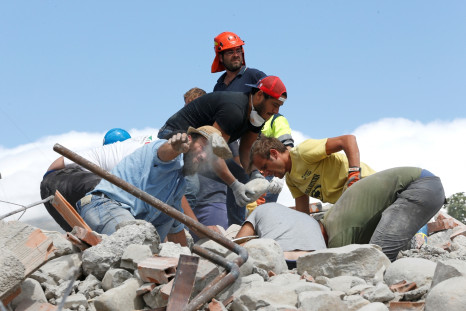 Italy Amatrice earthquake rescuers rubble