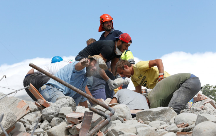 Italy Amatrice earthquake rescuers rubble