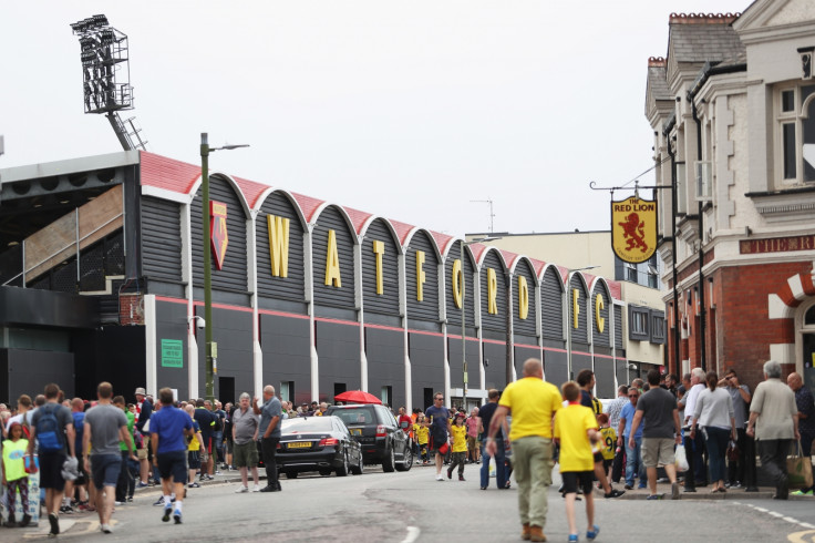 Fans make their way into the ground