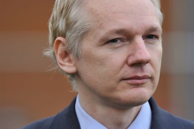WikiLeaks founder Julian Assange lashes out at US media, Clinton and Obama administration