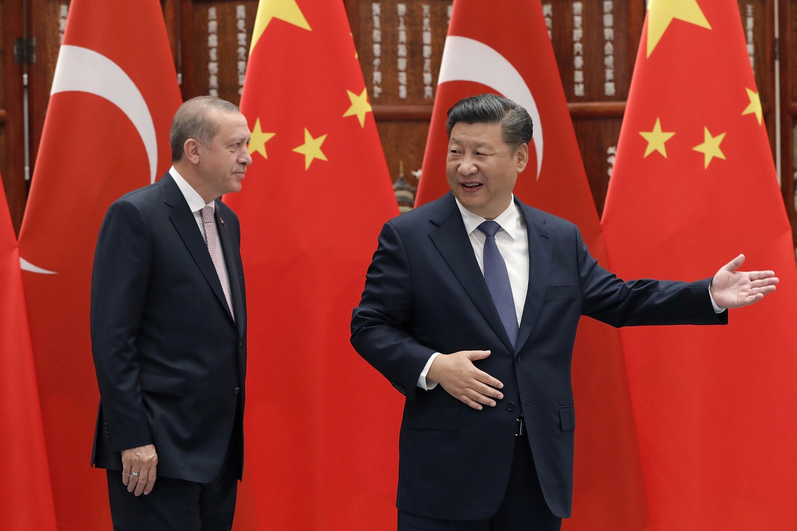 President Xi Jinping of China and President Recep Tayyip Erdogan of Turkey, meeting at the G20 Summit. (Photo courtesy of International Business Times)