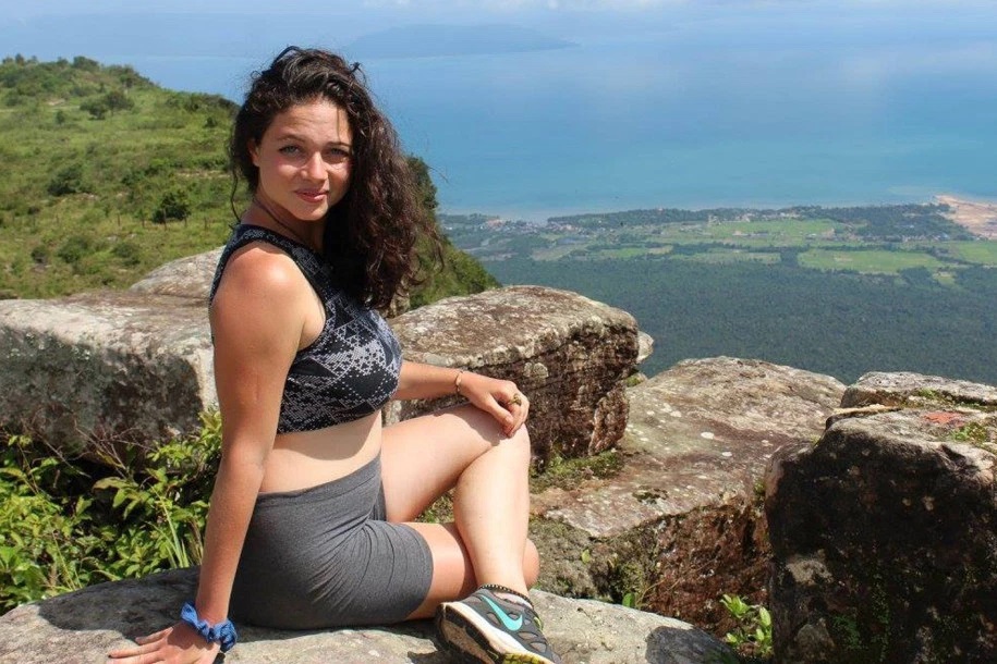 Teacher Breaks Her Back After Falling Off A Cliff While Fleeing Sex