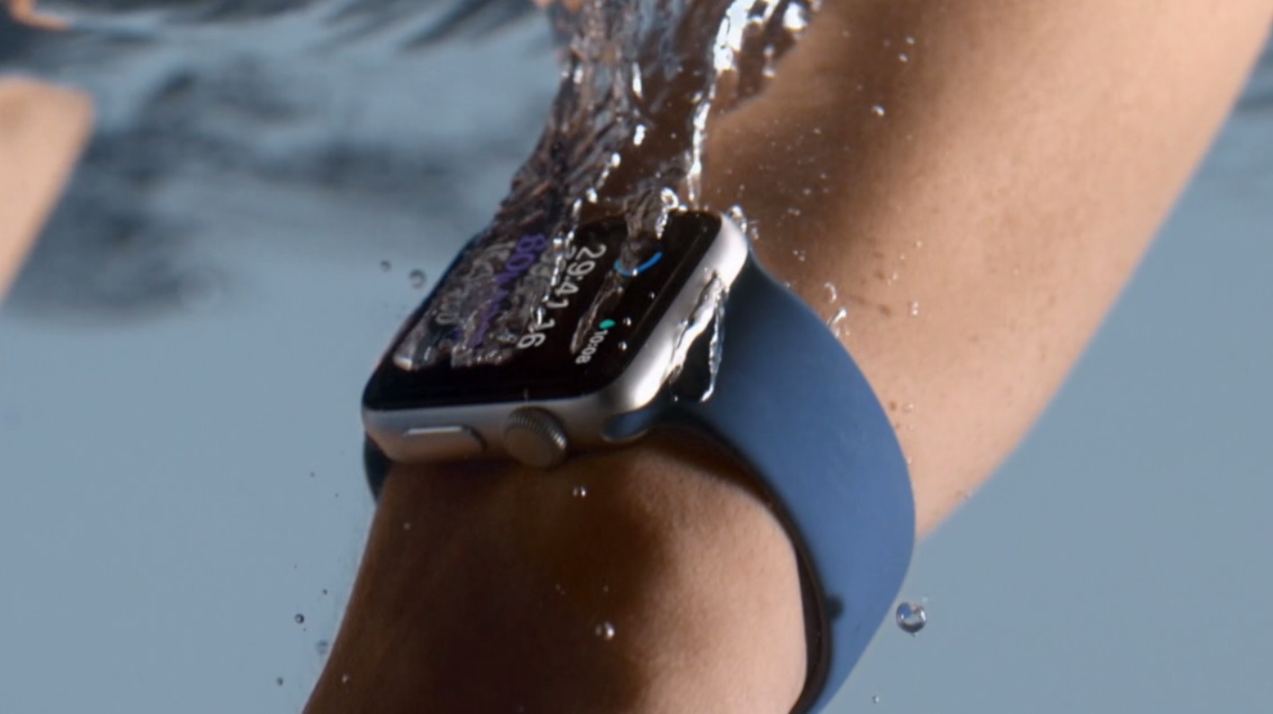 can i swim with apple watch series 1