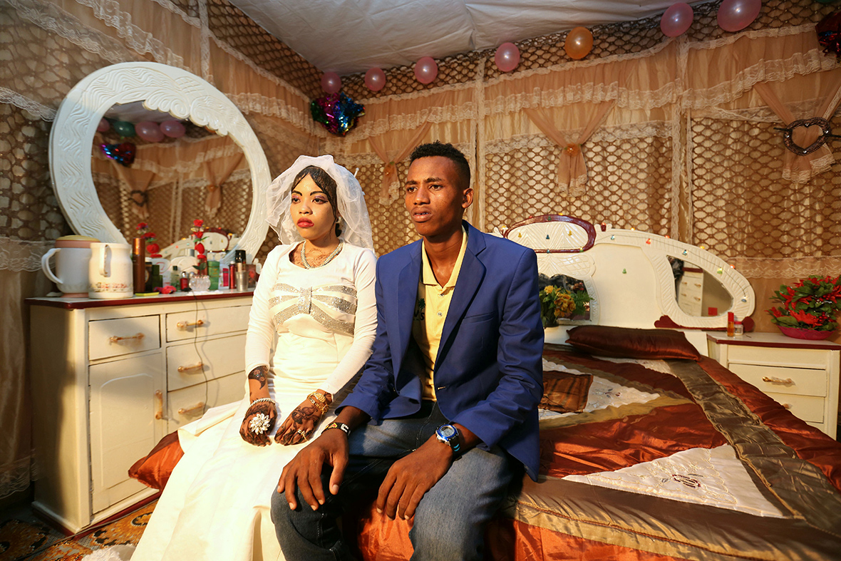 A Mogadishu wedding: Beautiful photos of Somali couple marrying in Rajo