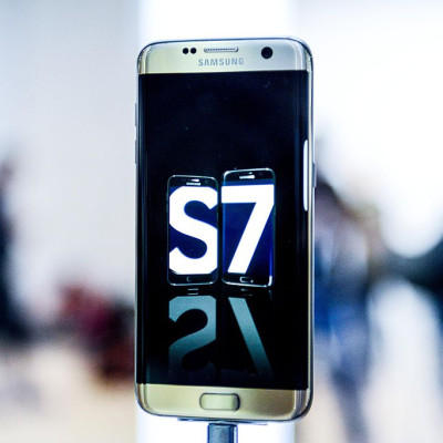 A Samsung Galaxy S7 phone