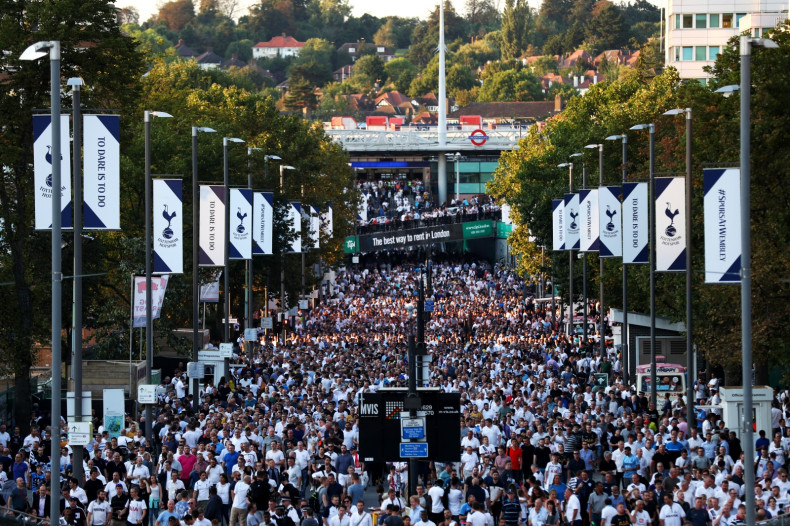 Tottenham fans head into Wembley