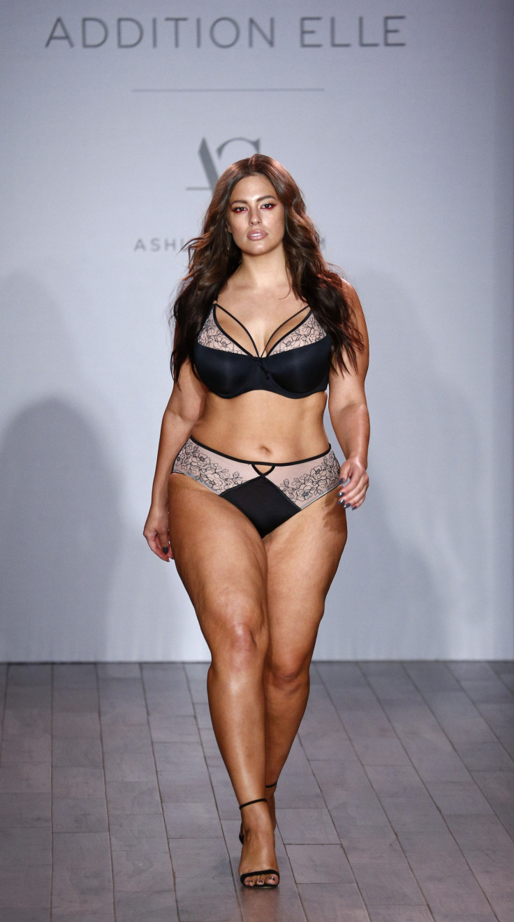 ashley graham models at nyfw